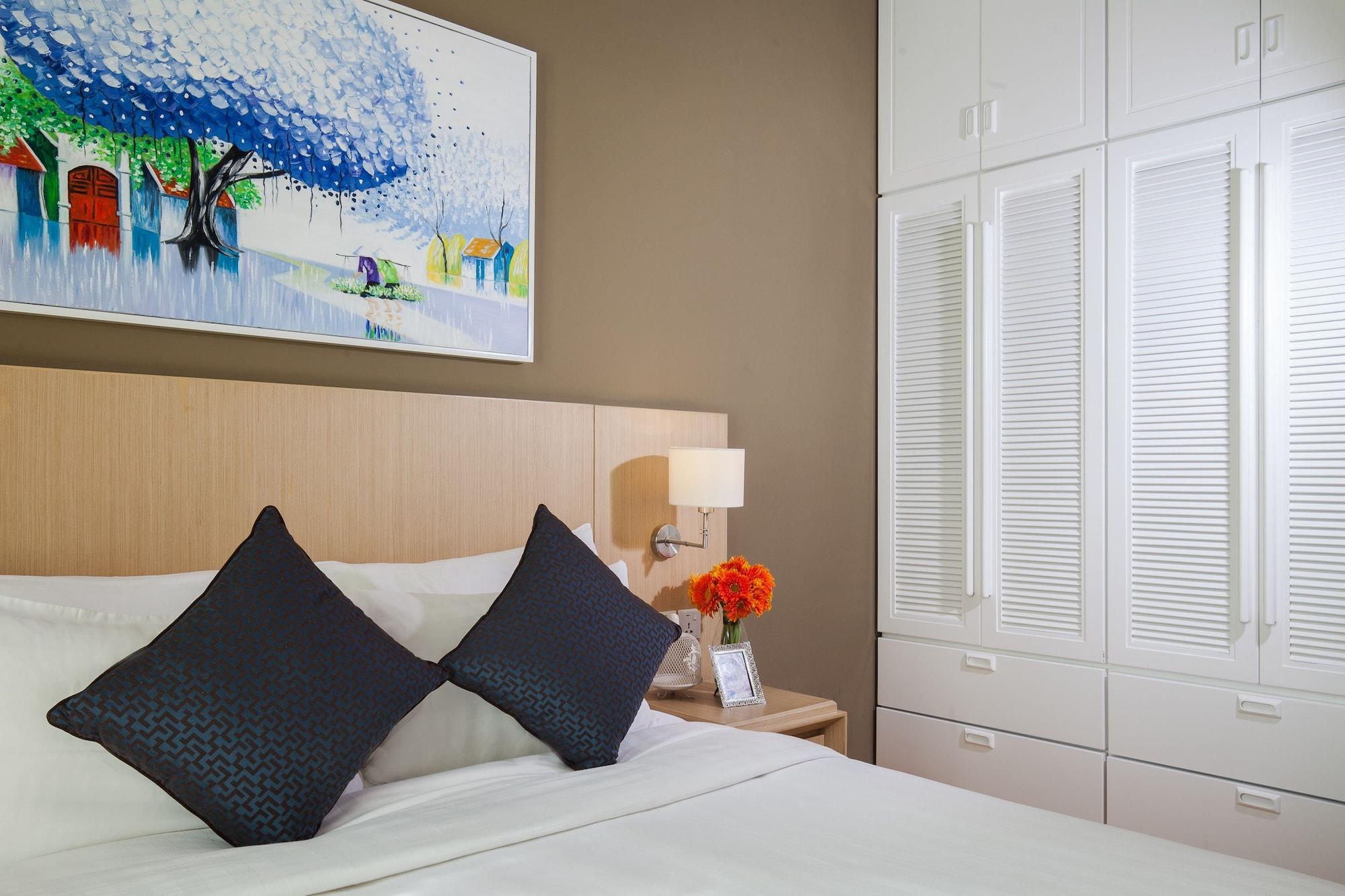 Somerset Ho Chi Minh City Exterior photo A bedroom at the hotel