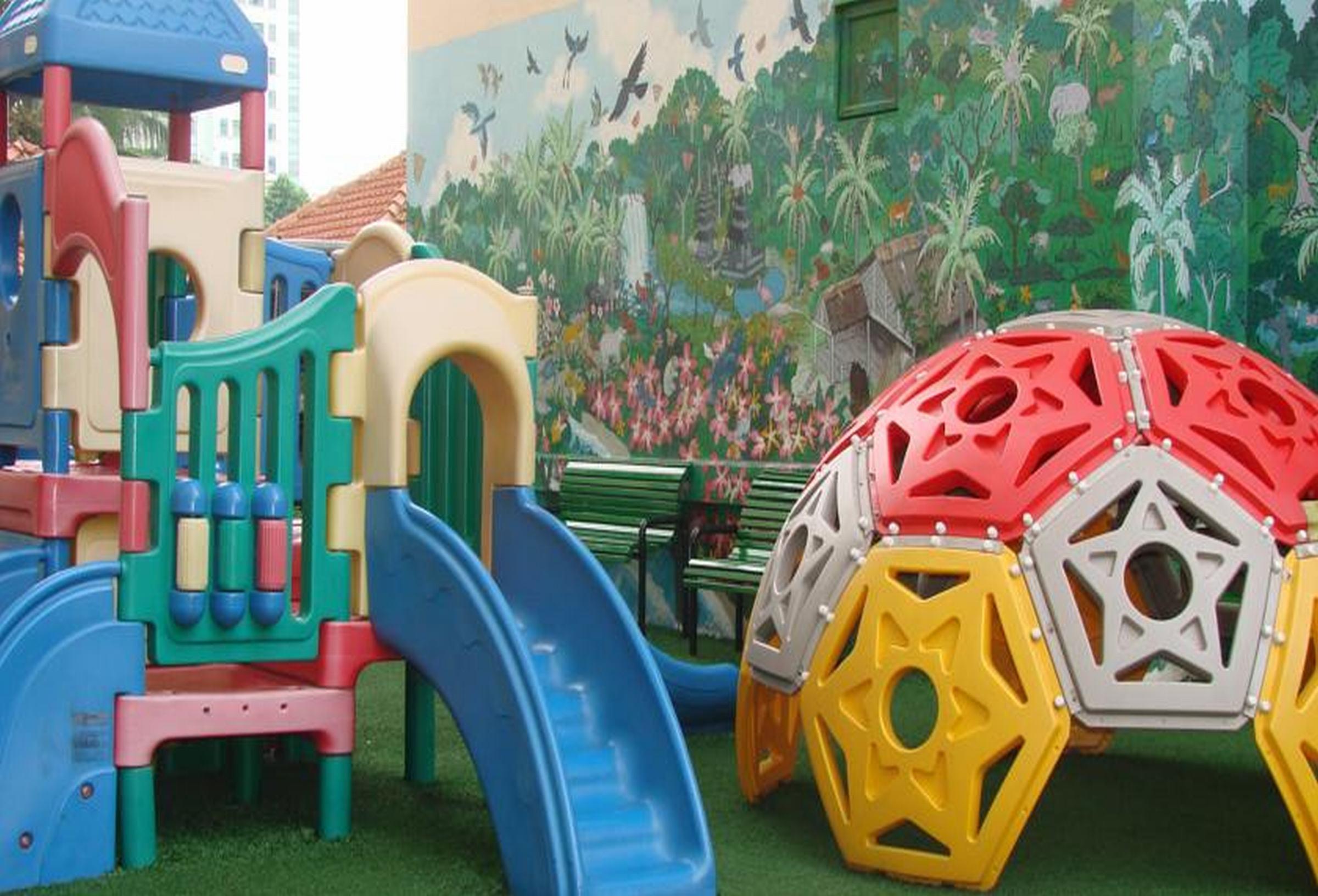 Somerset Ho Chi Minh City Exterior photo Playground